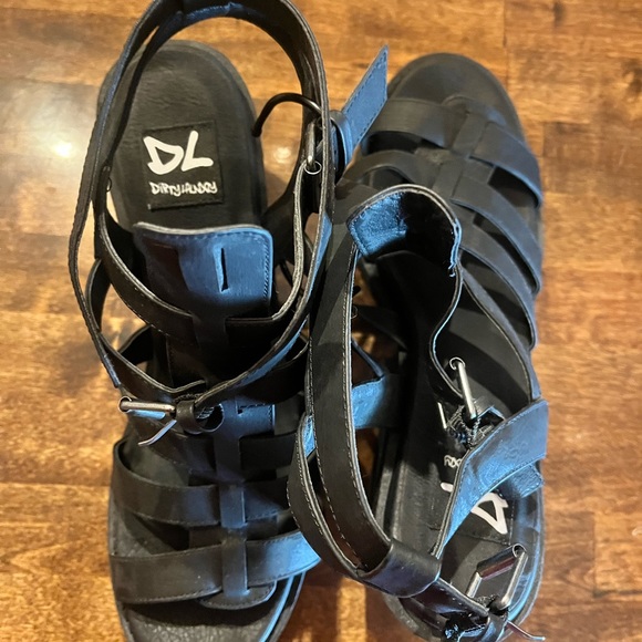 Nike - Picture 10 of 11